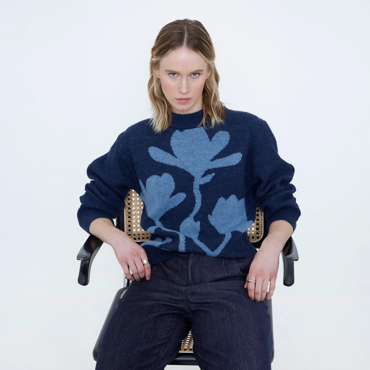 JERSEY - Wild Pony, Azul marino con estampado de flores azules
