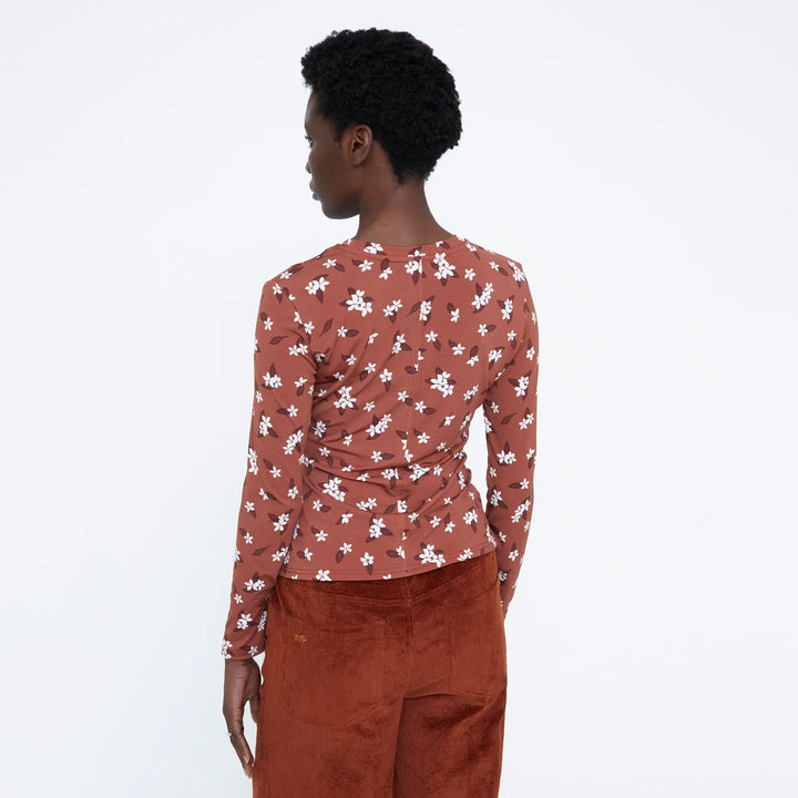 CAMISETA - Wild Pony, Estampado Almond Flower