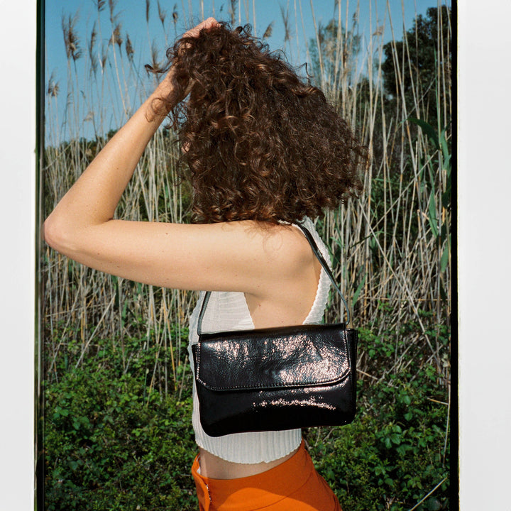 BOLSO - Delfina Güe, Babe Black