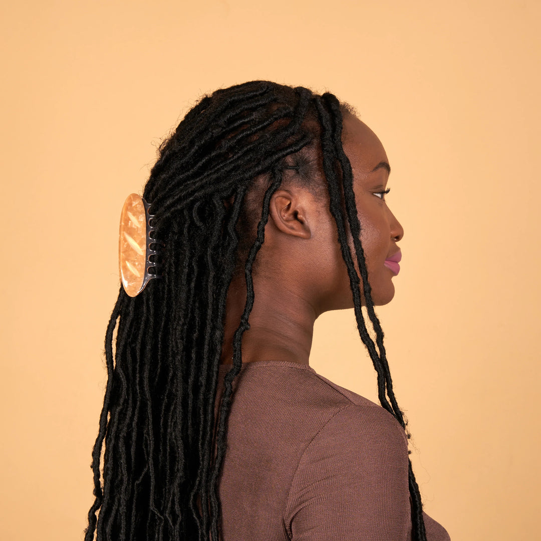 PINCH - Coucou Suzette, Dachshund pin