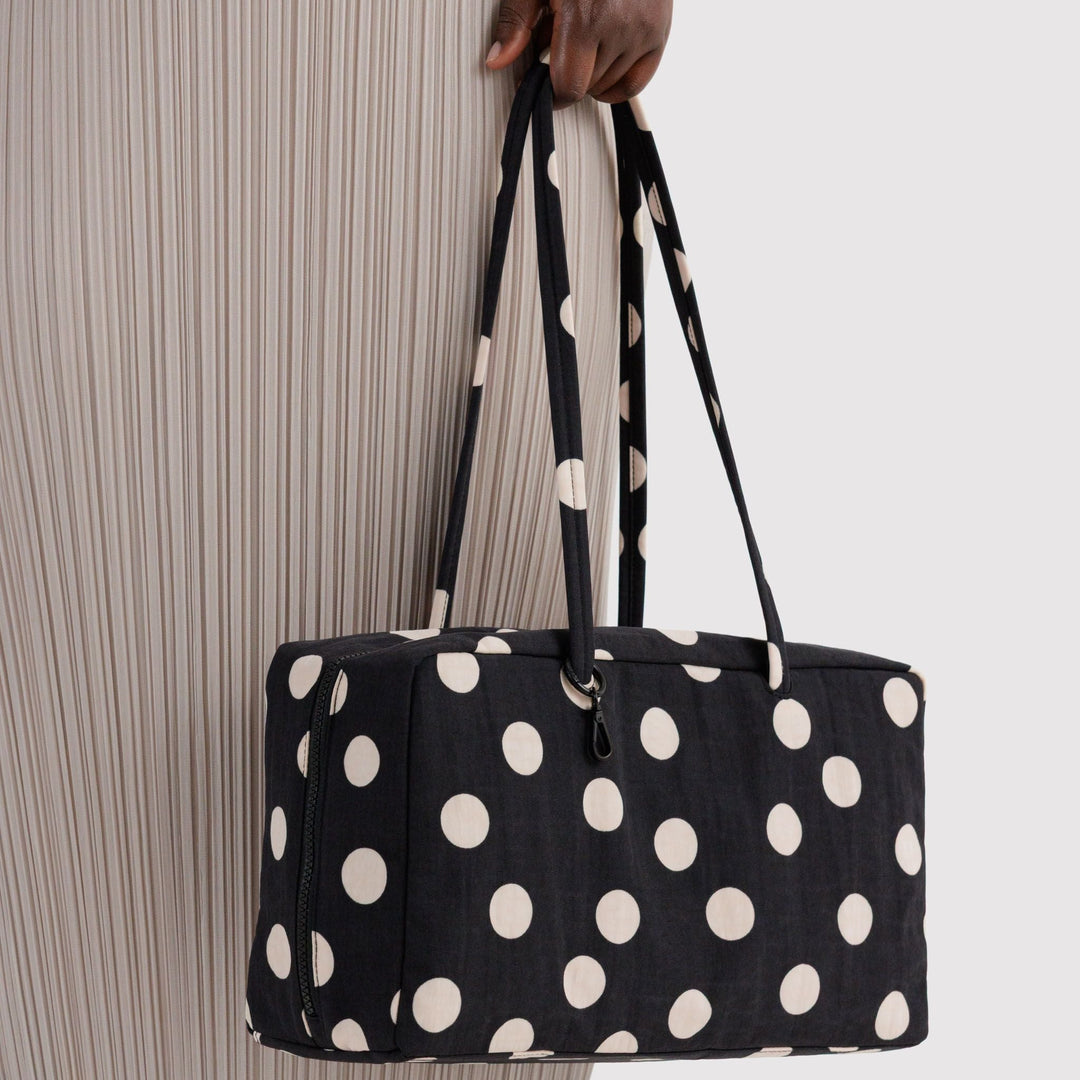 Medium Nylon Bowler Bag Black and Cream Polka Dot de Baggu – foto 3