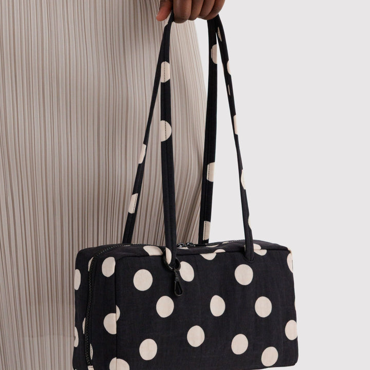 Nylon Bowler Bag Black and Cream Polka Dot de Baggu – foto 3