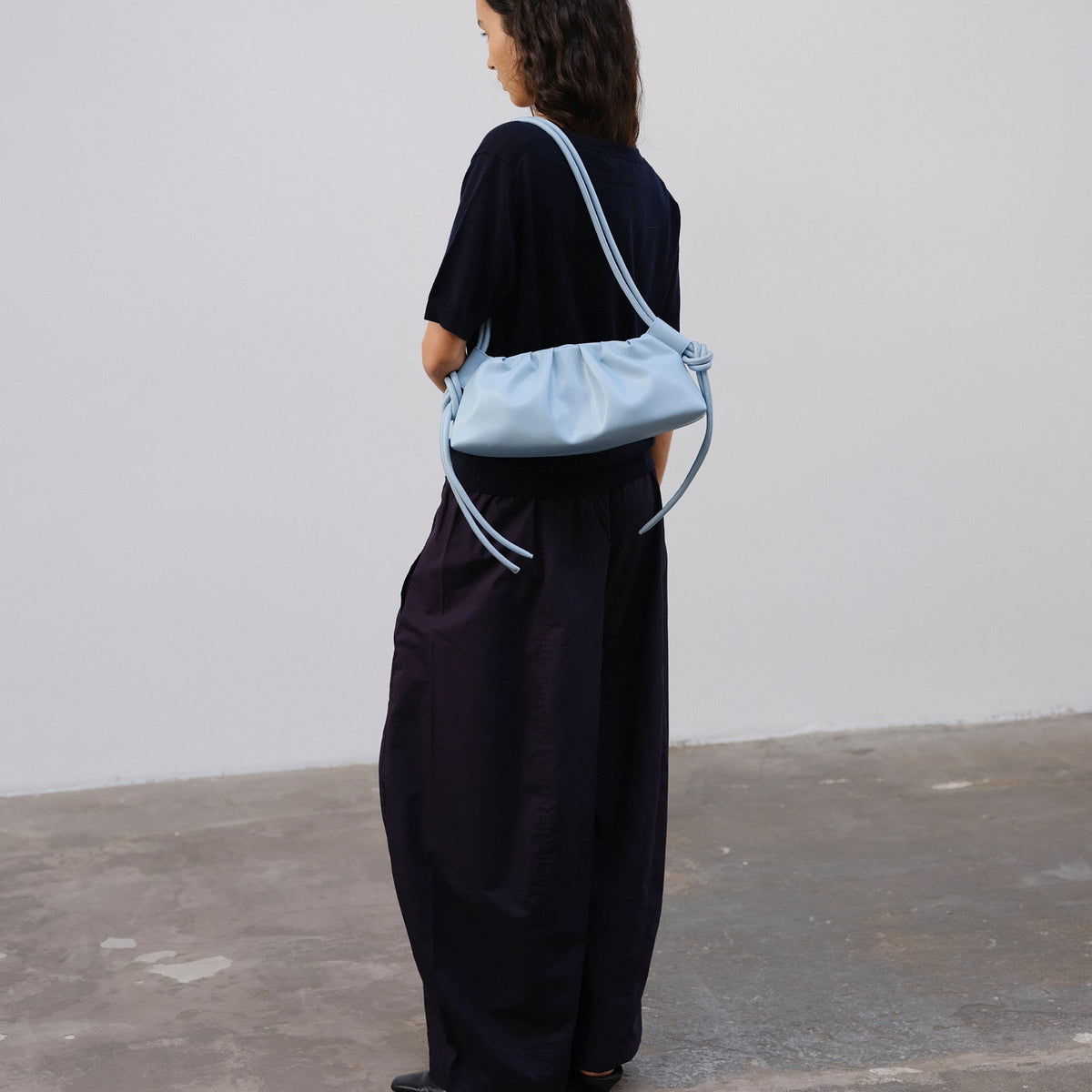 Bolso Dumpling Bag Baby Blue de Ölend – foto 2
