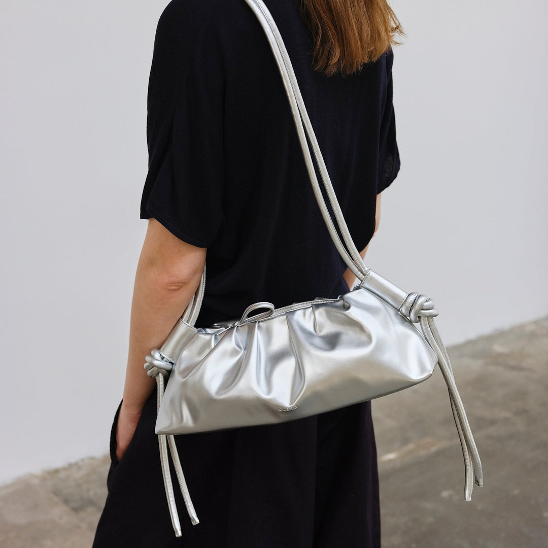 Bolso Dumpling Bag Silver de Ölend – foto 4