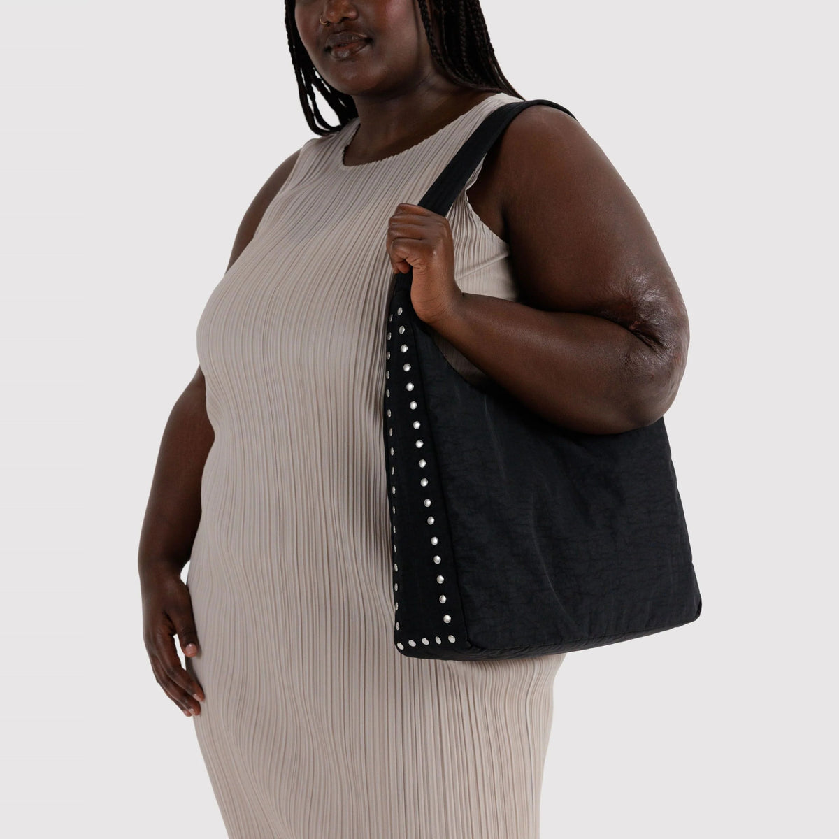 Nylon Shoulder Bag Studs de Baggu – foto 2