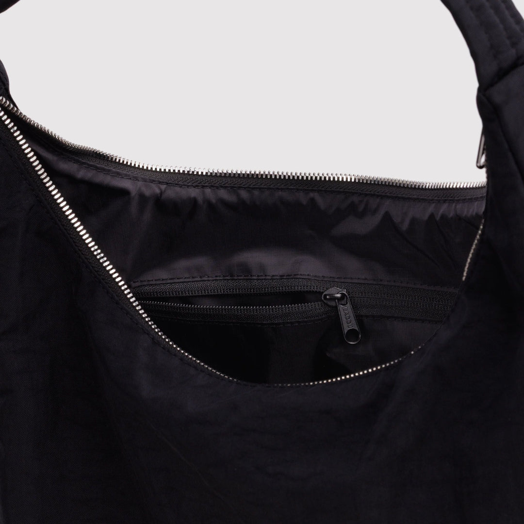 Nylon Shoulder Bag Studs de Baggu – foto 4