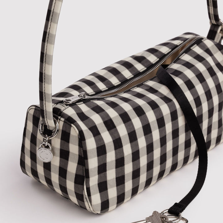 Nylon Loaf Bag Black and Cream Gingham de Baggu – foto 4