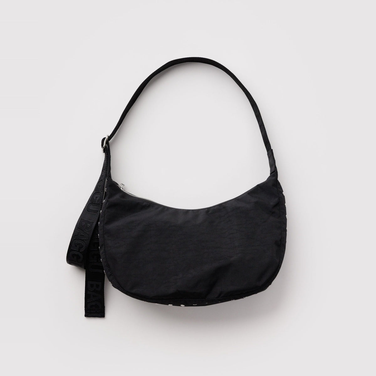 Medium Nylon Crescent Bag Studs de Baggu – foto 1