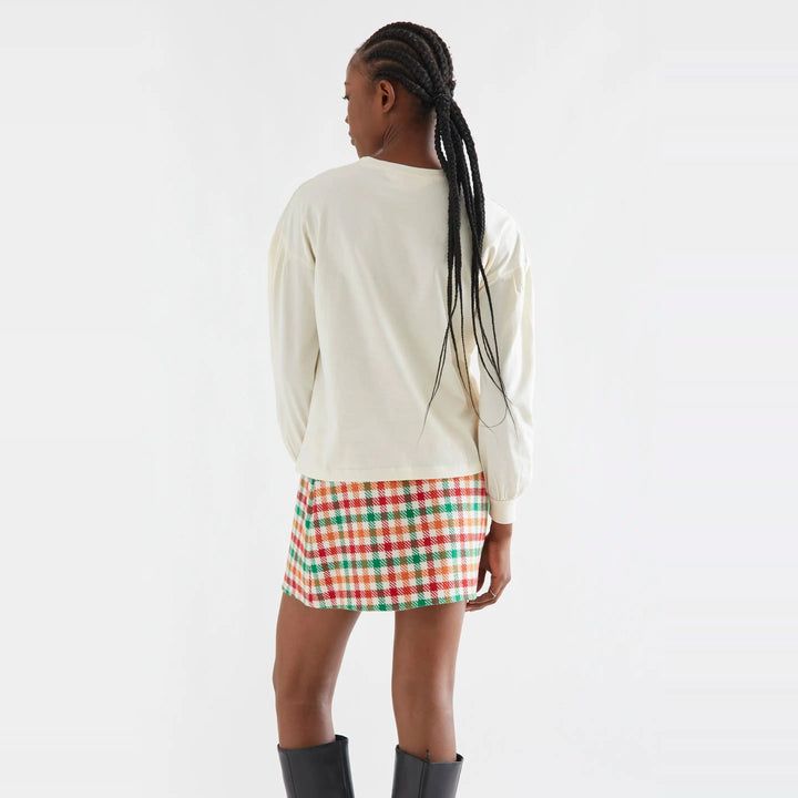 Camiseta algodón blanco roto con corazones de Compañía Fantástica para mujer – foto 2