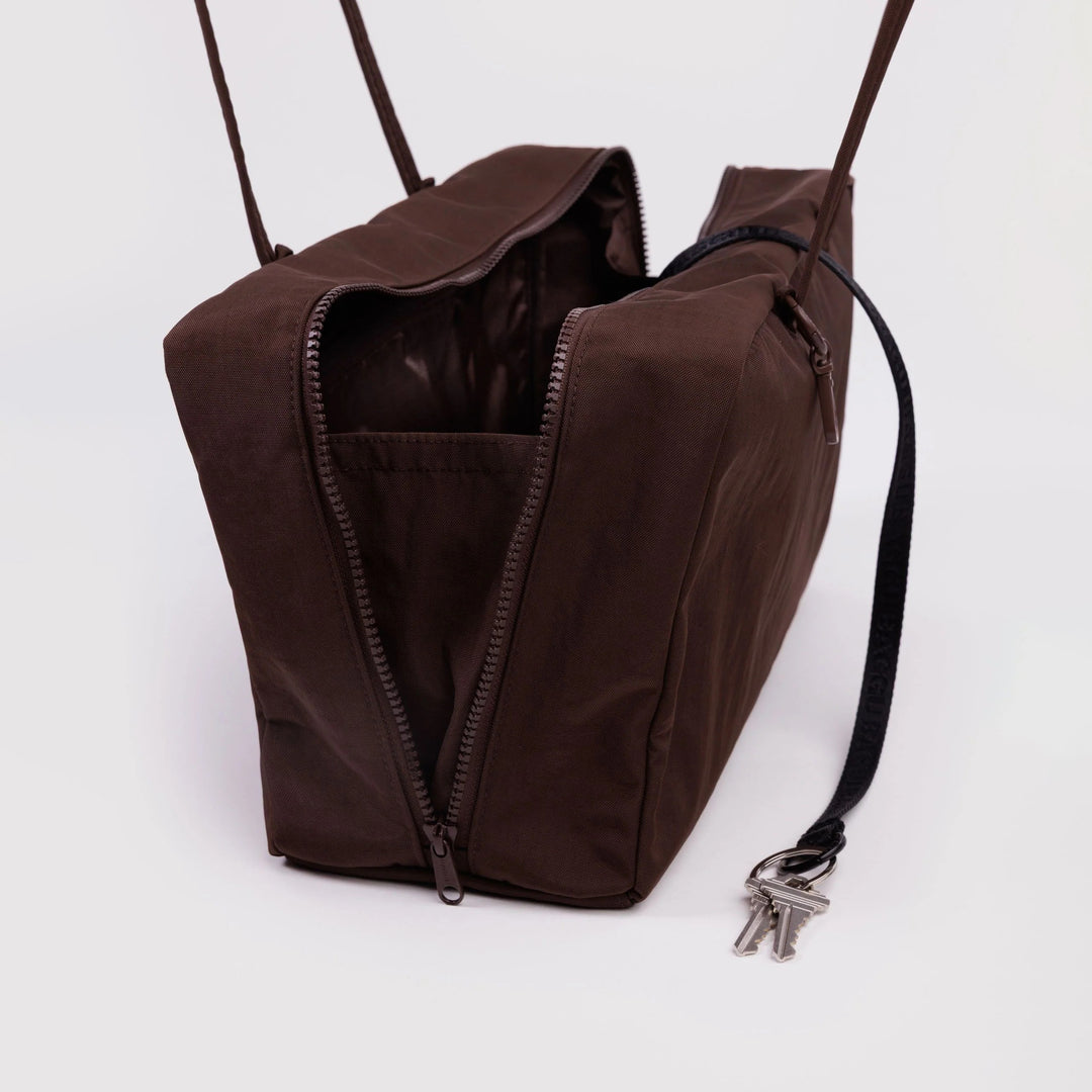 BOLSO - Baggu, Coffee Medium Bowler Bag