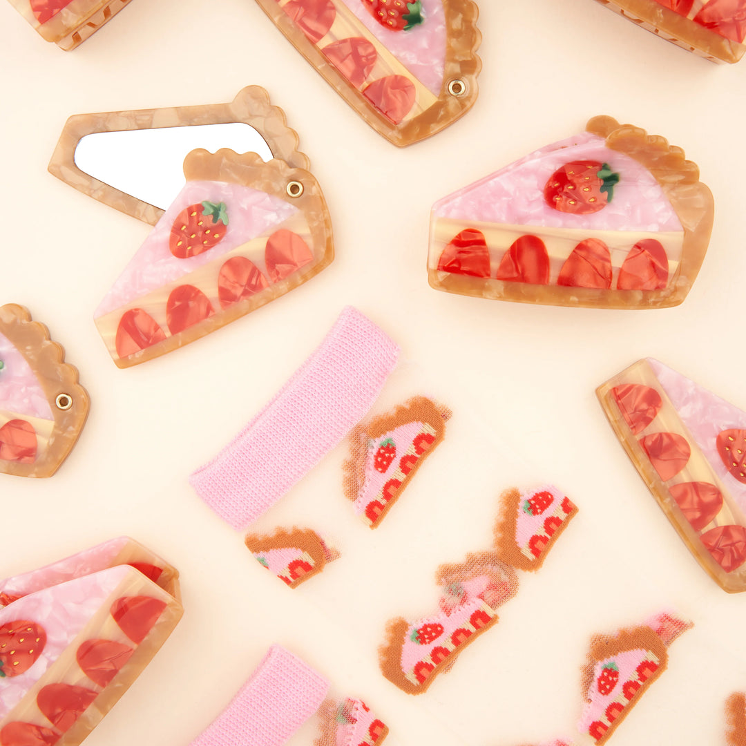 PINCH - Coucou Suzette, Dachshund pin