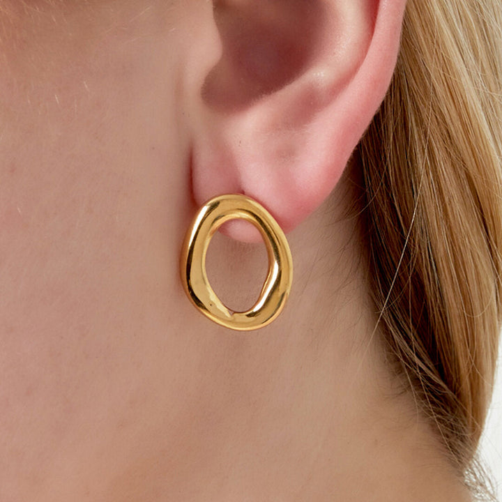 Pendientes Terami, Inés