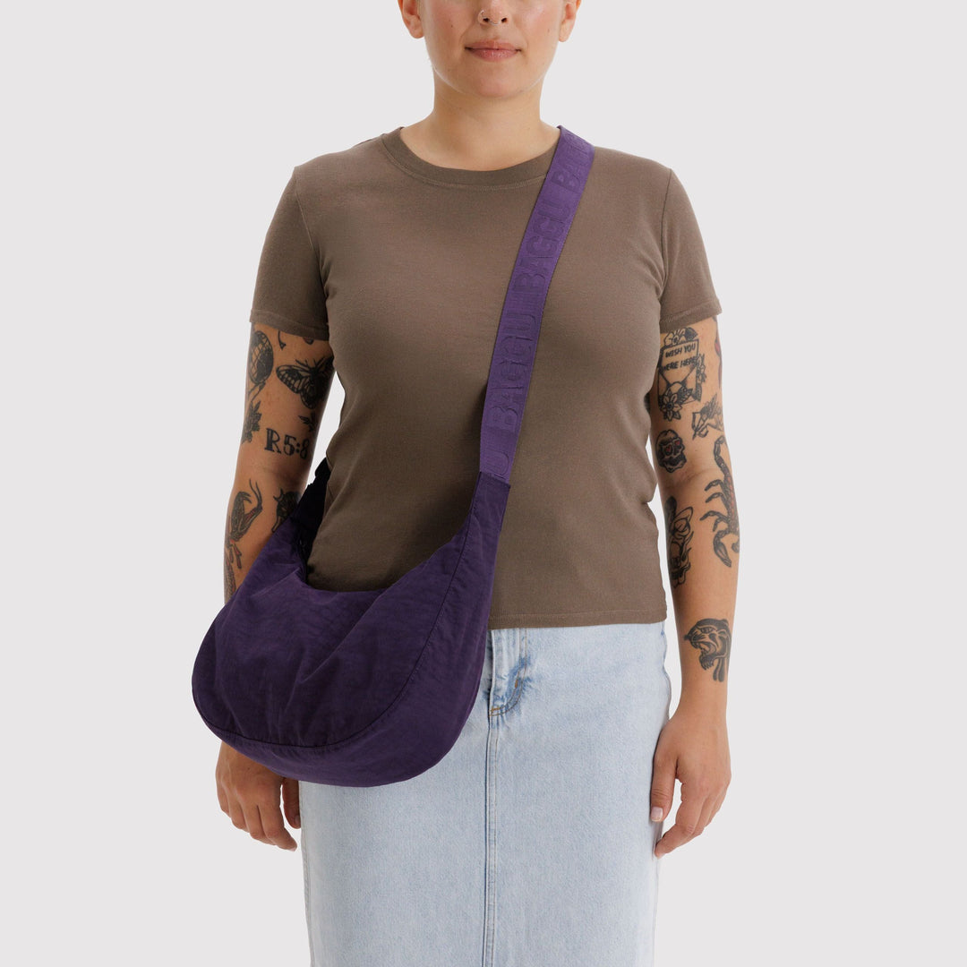 BOLSO - Baggu, Fig Medium Nylon Crescent Bag