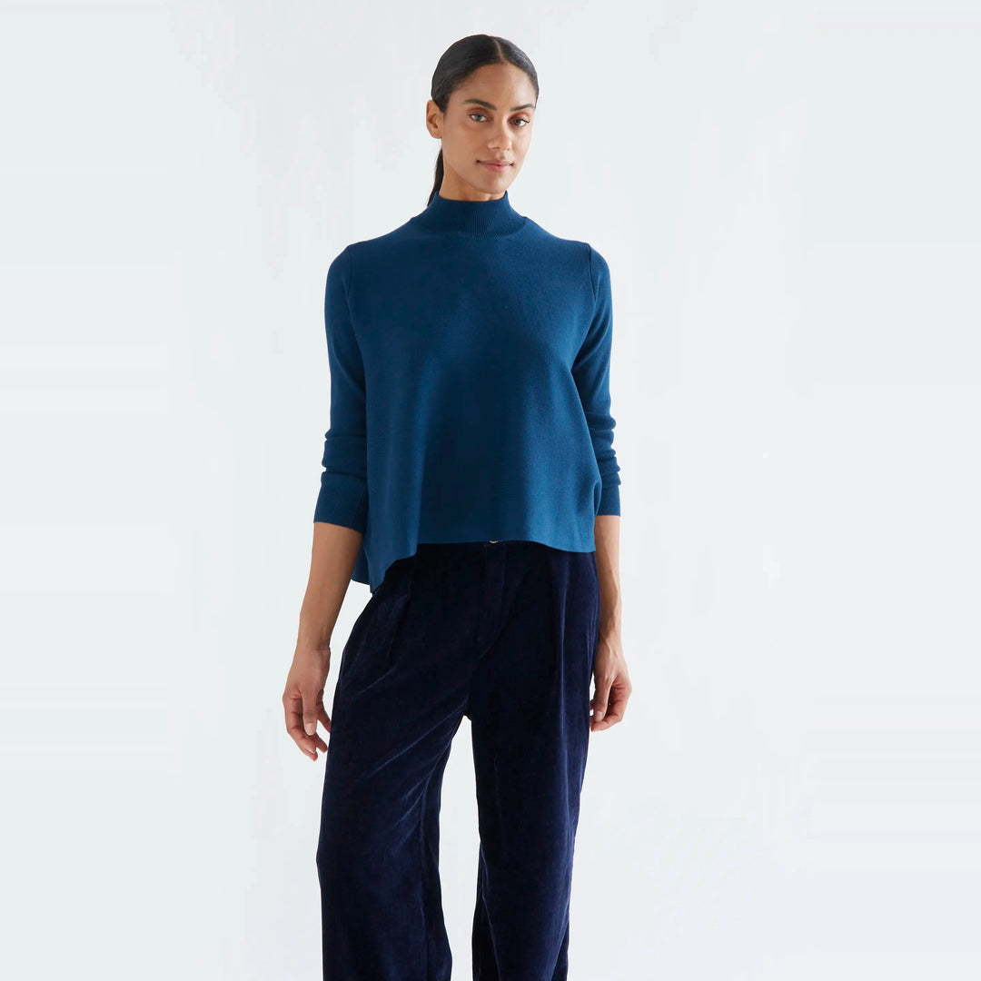 Jersey cuello alto básico azul de Compañía Fantástica para mujer – foto 1