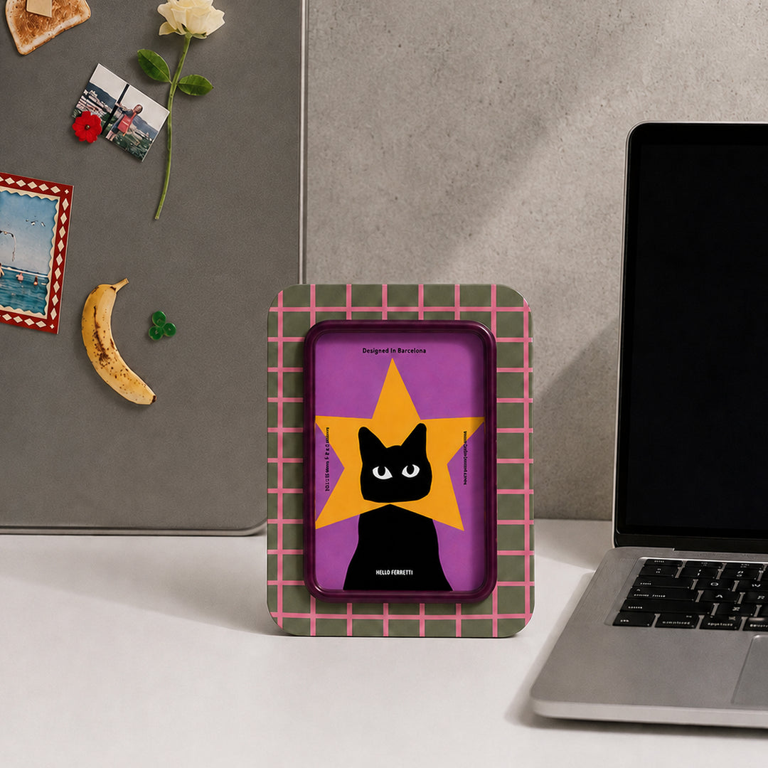 Marco de fotos Gato Superstar Stripe de Helio Ferretti – foto 1