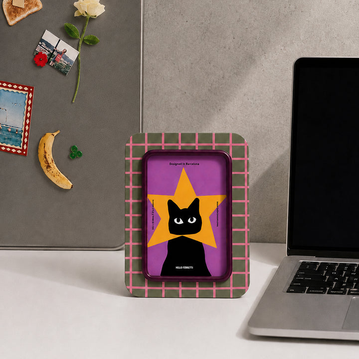 Marco de fotos Gato Superstar Stripe de Helio Ferretti – foto 1