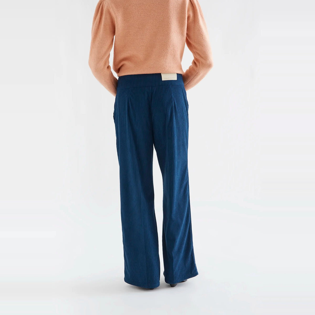 Pantalón pana doble botón azul marino de Compañía Fantástica para mujer – foto 2