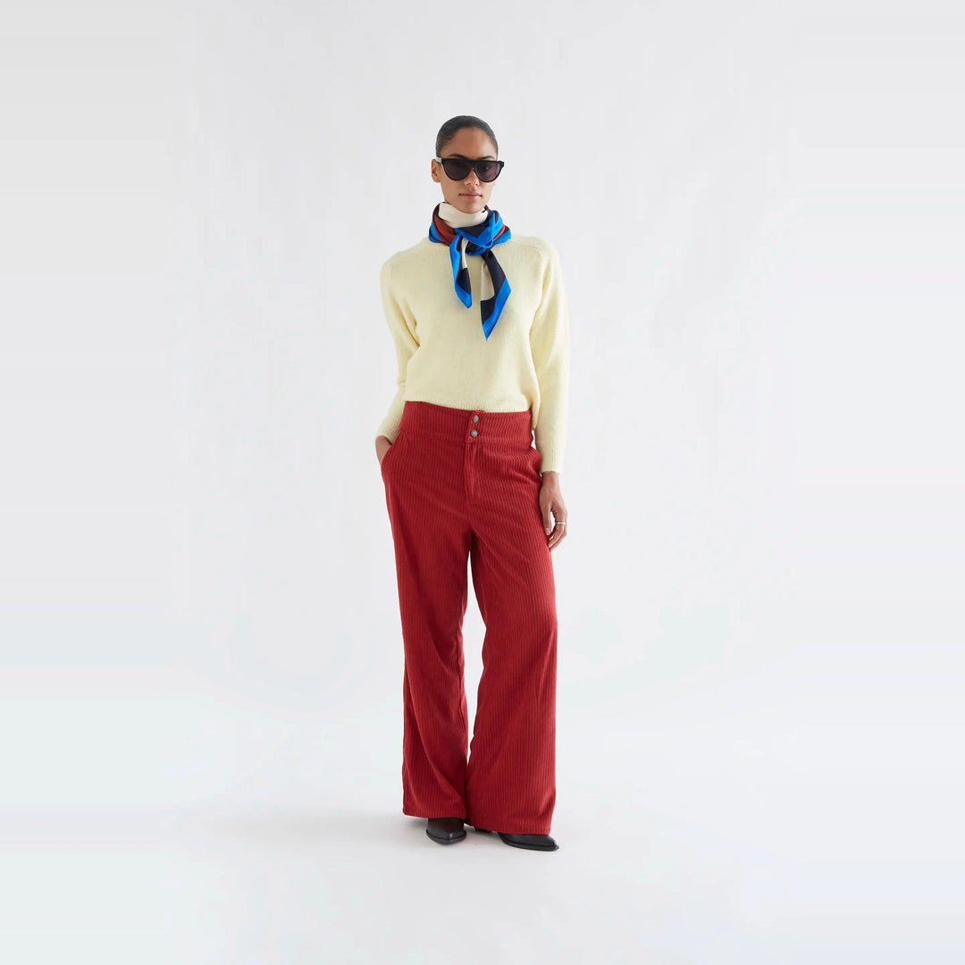 Pantalón pana doble botón rojo de Compañía Fantástica para mujer – foto 4