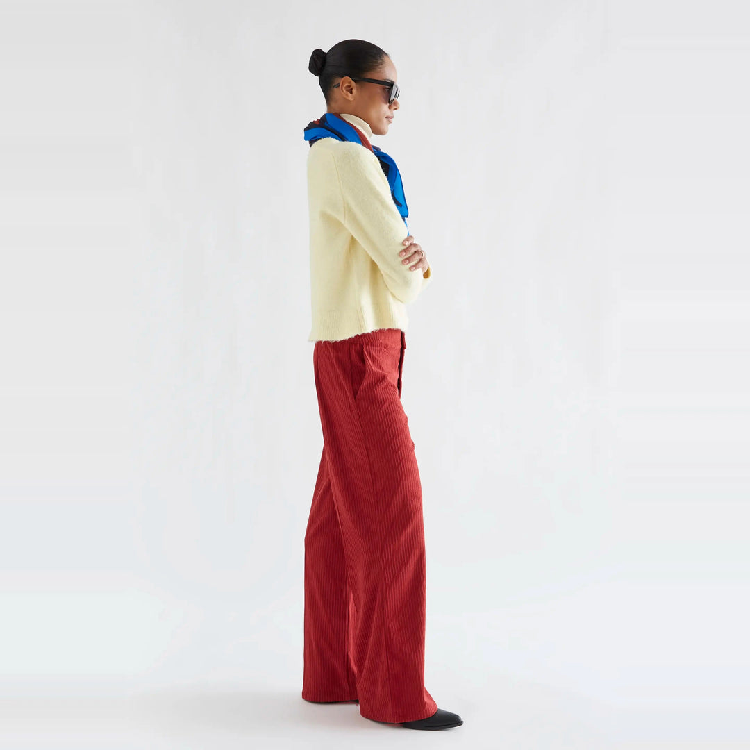 Pantalón pana doble botón rojo de Compañía Fantástica para mujer – foto 5