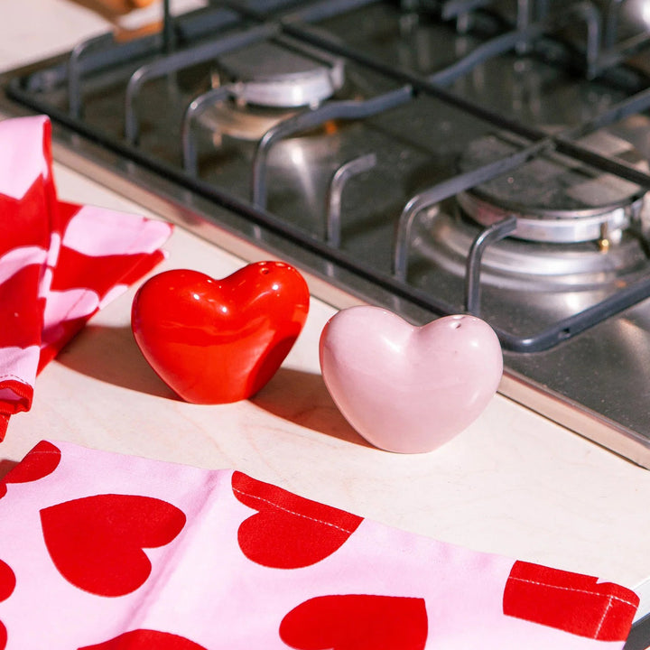 SALERO Y PIMENTERO - Doiy, Love