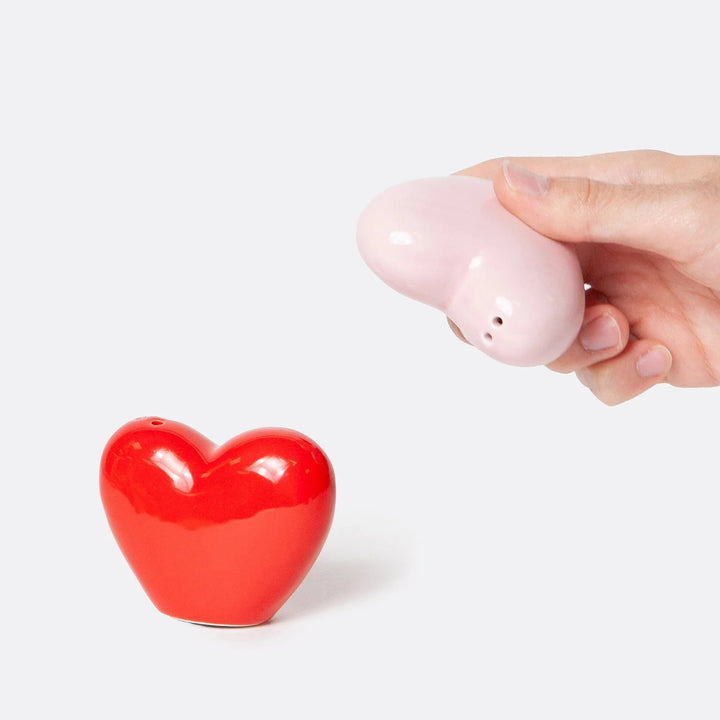 SALERO Y PIMENTERO - Doiy, Love