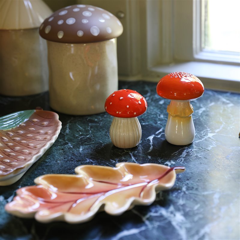 SALERO Y PIMENTERO - & Klevering, Mushroom